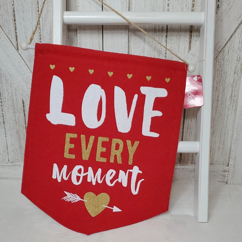 Valentine's Day Love Every Moment Wall Hanging Tapestry Home Decor NWT